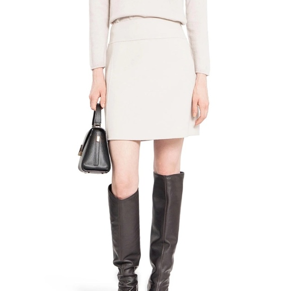 MaxMara Weekend Mini Skirt Jersey Cotton blend Stretch Hidden back zip Cream S - Picture 1 of 13